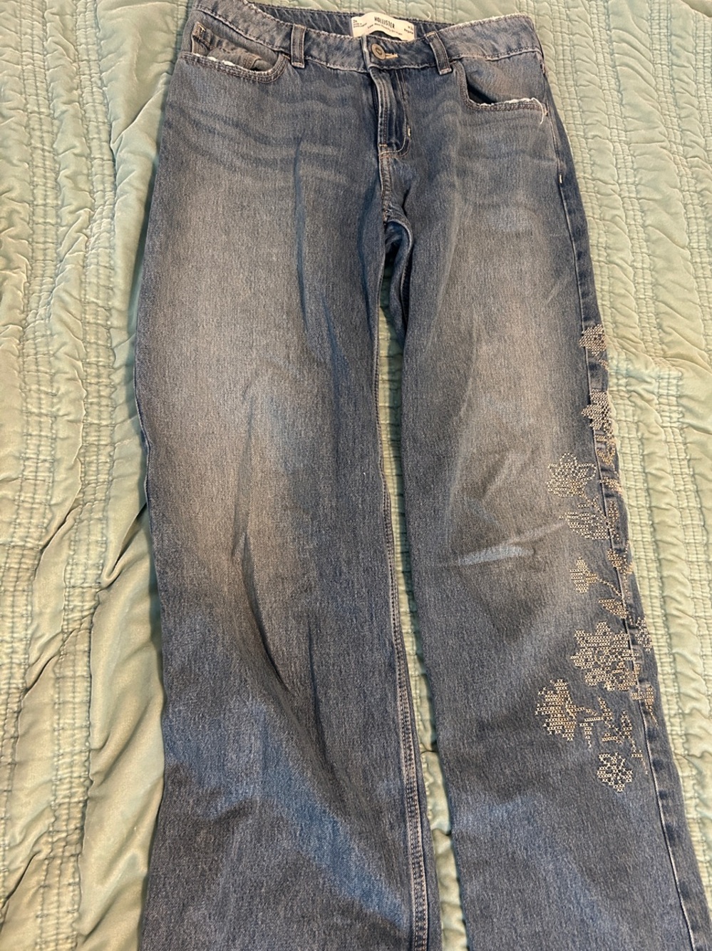 Hollister Embroidered Low Rise Straight-Leg Denim Jeans - Blue
